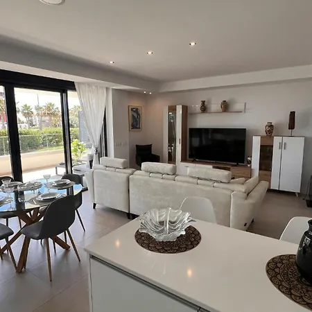 Апартаменты Sealine Homes *